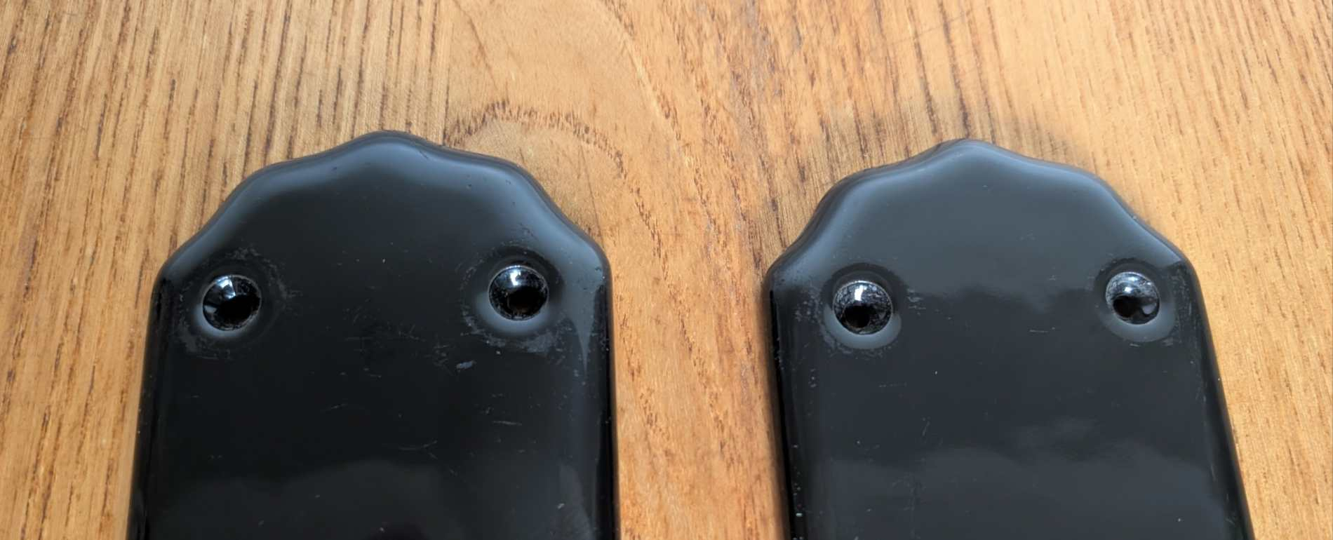 Midcentury original pair of black ceramic internal door push plates - Image 3