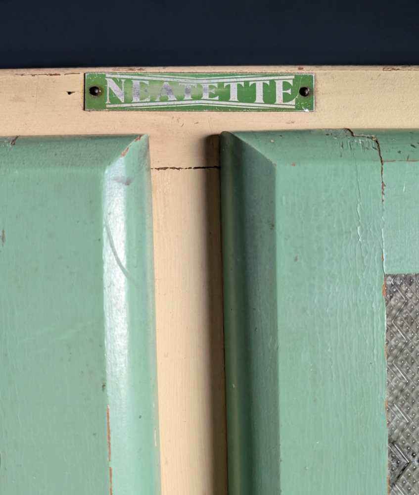 1950s Neatette multi compartment kitchen cabinet - Image 7