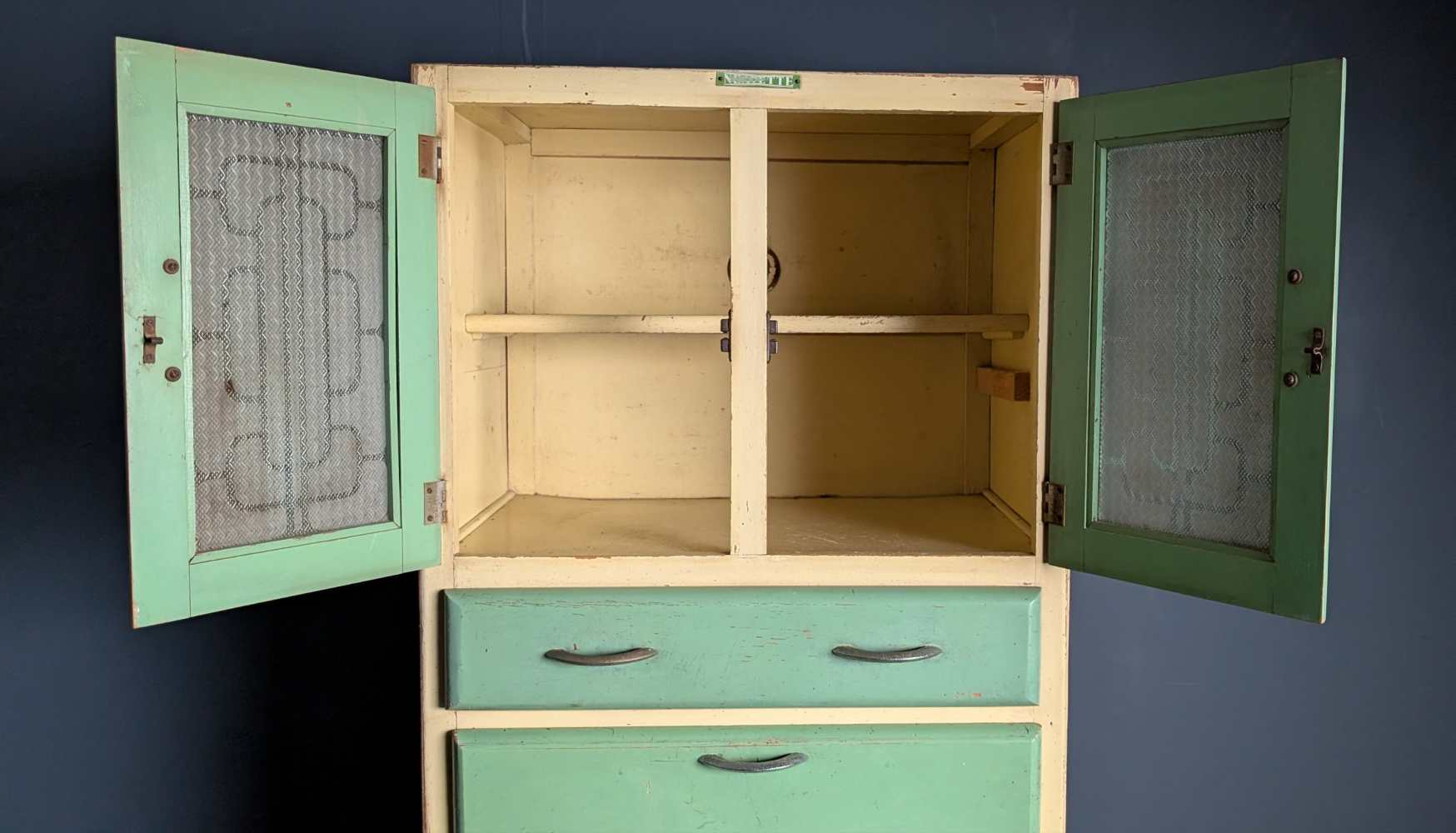 1950s Neatette multi compartment kitchen cabinet - Image 4