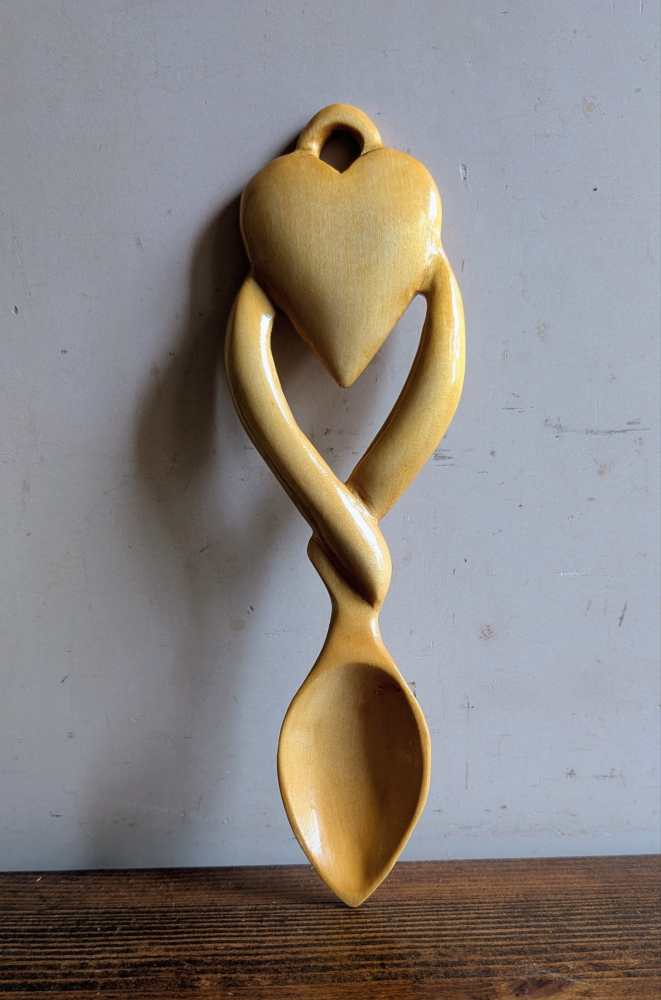 Hand carved Welsh Lovespoon - Image 2