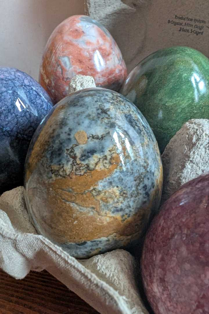 Half a dozen eggs - Image 12