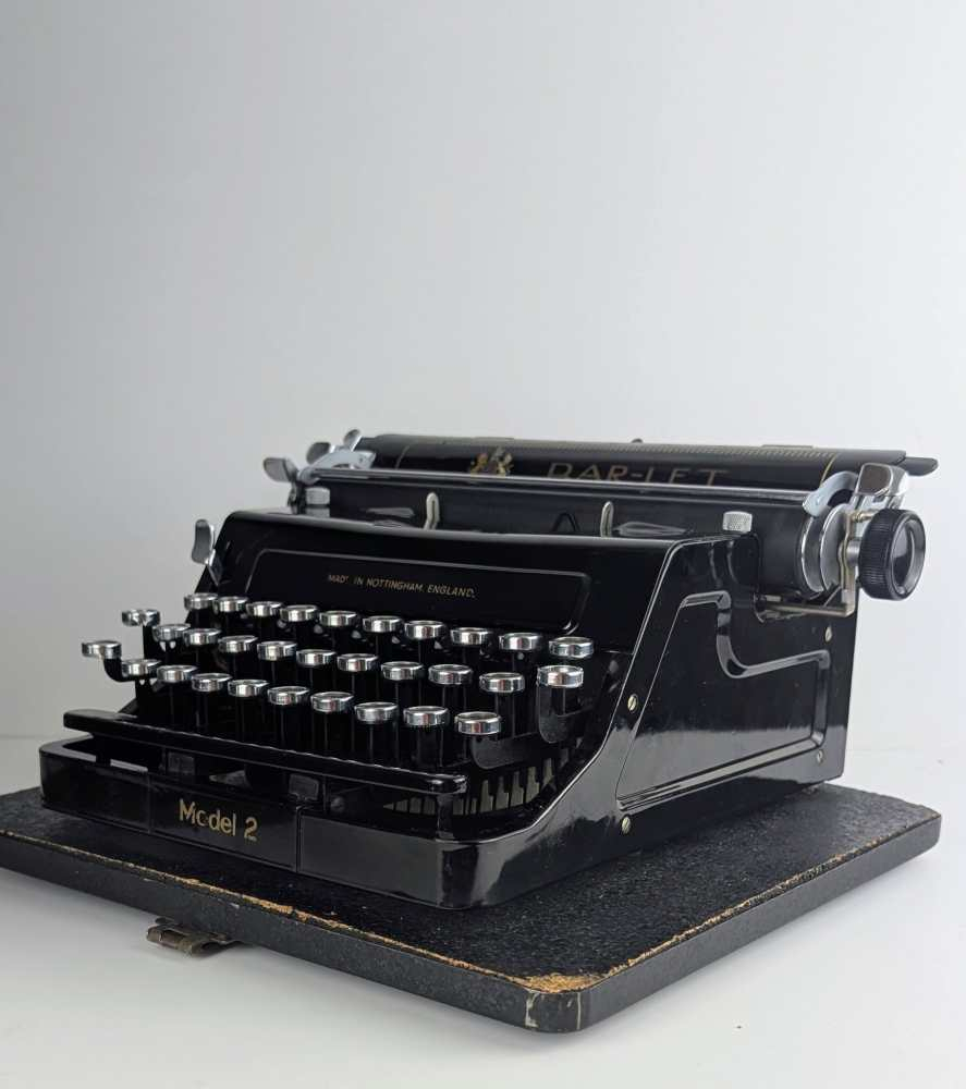 Bar-let model 2 mini portable typewriter in good working order, made in England in 1937 - Image 2