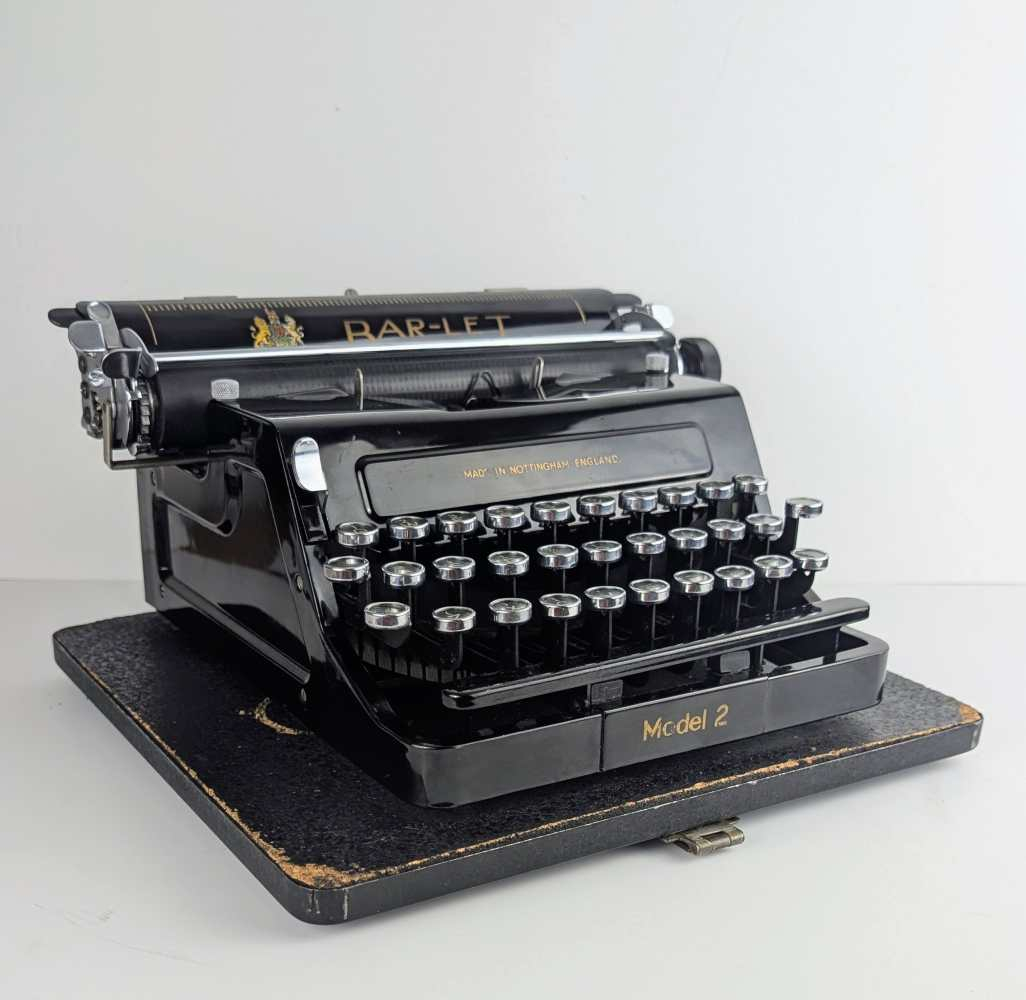 Bar-let model 2 mini portable typewriter in good working order, made in England in 1937 - Image 3