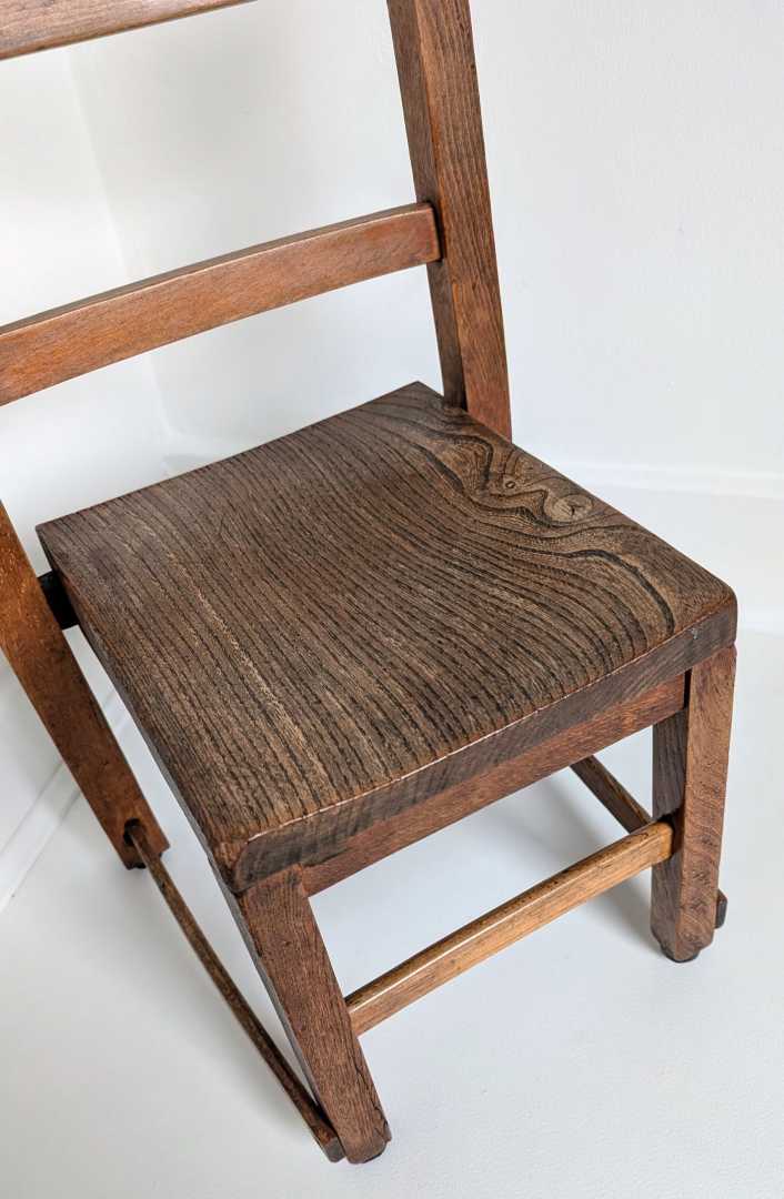 Child's midcentury oak and elm chair - Image 11