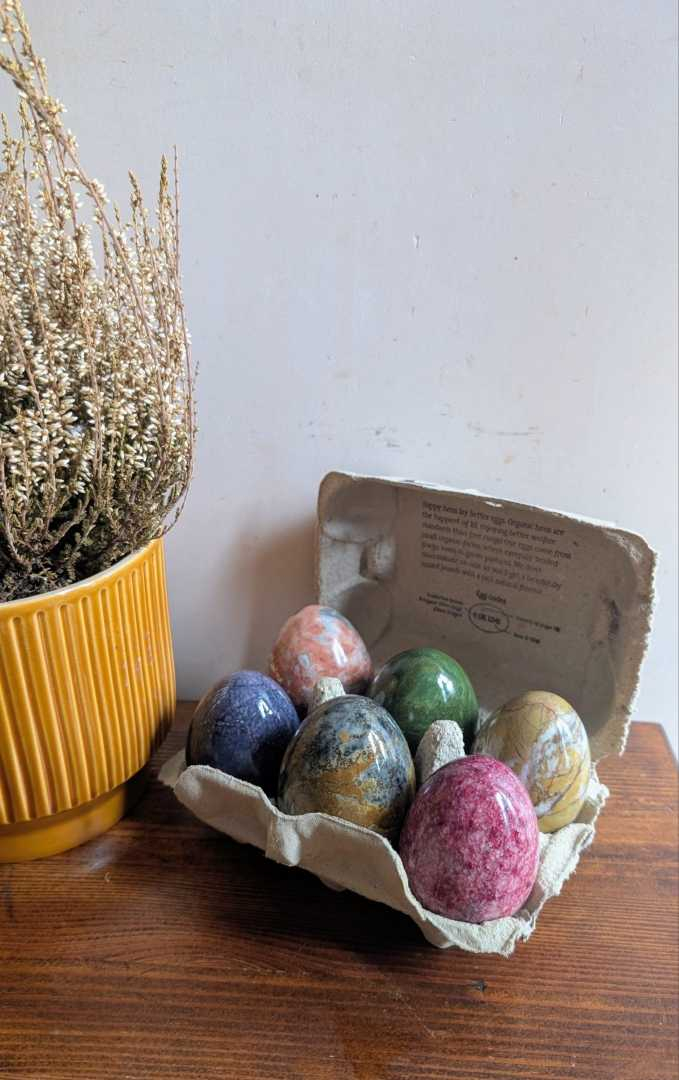 Half a dozen eggs - Image 9
