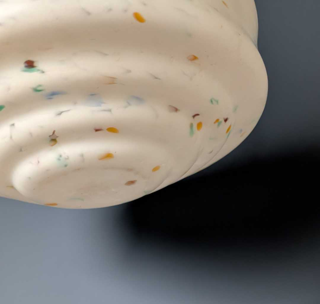 c.1930s Art Deco mottled opaline glass 'fly catcher' pendant light shade and chains - Image 5