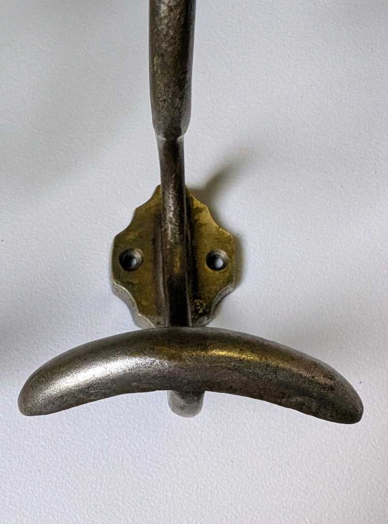 Two French c.1900s brass coat and hat hooks - Image 7