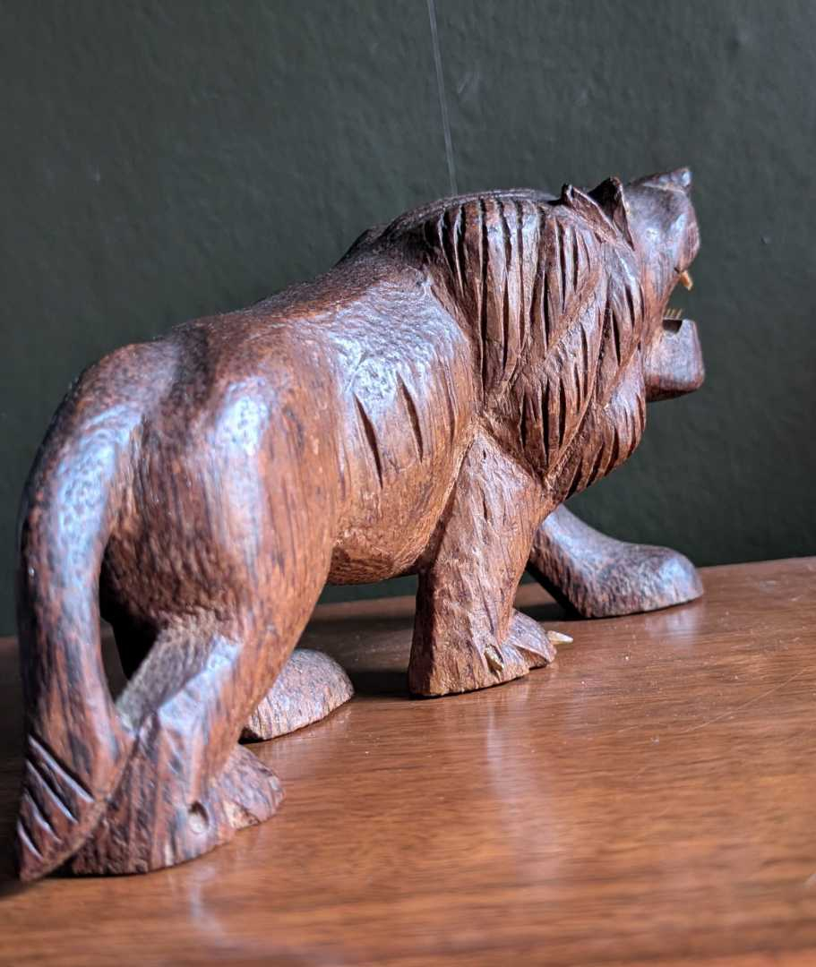 Bad little lion - Image 5