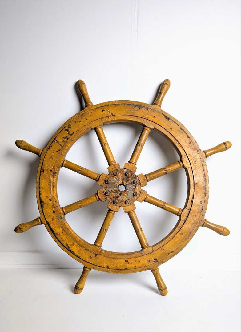 Huge old ships wheel - Image 8