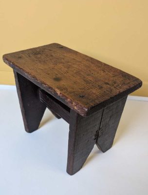 Early 20thC. Dorset cottage stool