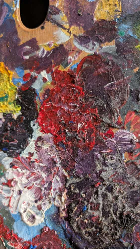 Artist's oil paint palette as decor - Image 5