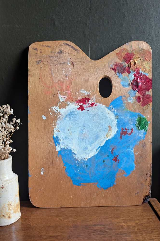 Artist's oil paint palette as decor - Image 7
