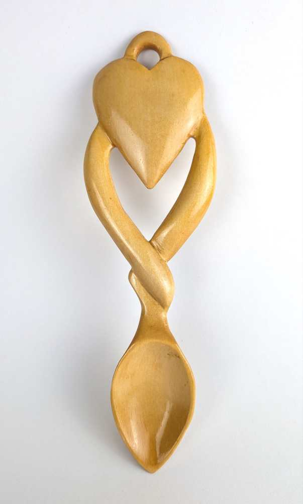 Hand carved Welsh Lovespoon - Image 7