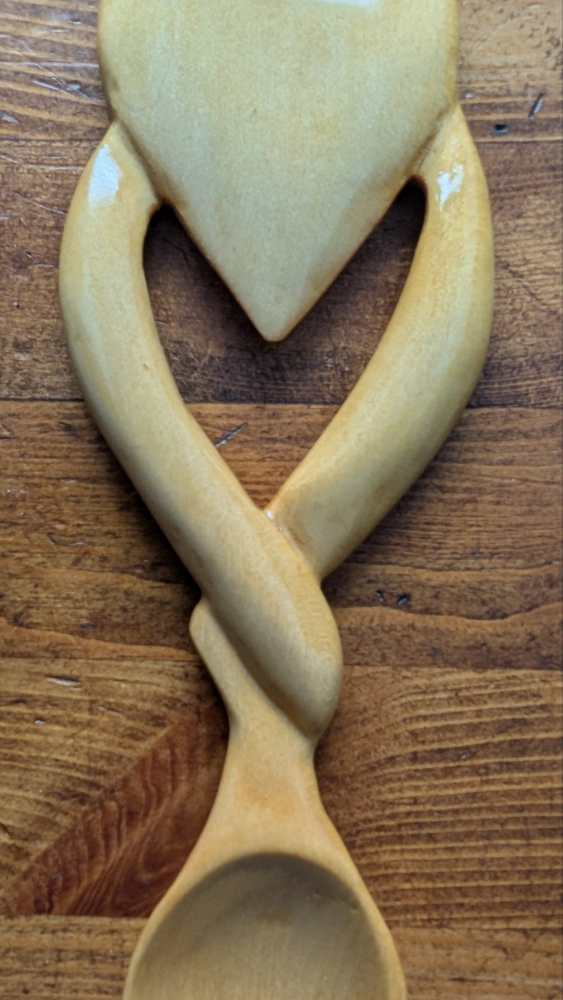 Hand carved Welsh Lovespoon - Image 3