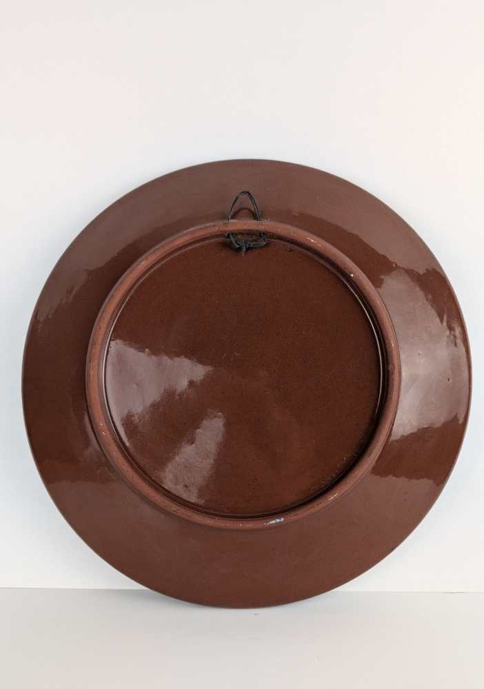 Slipware pottery platter - Image 11