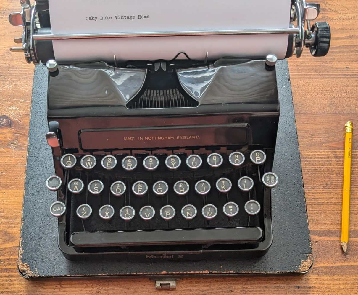 Bar-let model 2 mini portable typewriter in good working order, made in England in 1937 - Image 4