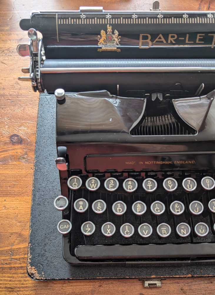 Bar-let model 2 mini portable typewriter in good working order, made in England in 1937 - Image 17