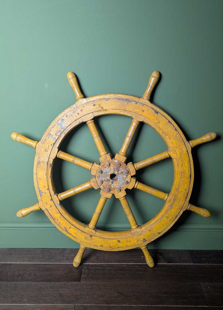 Huge old ships wheel - Image 4